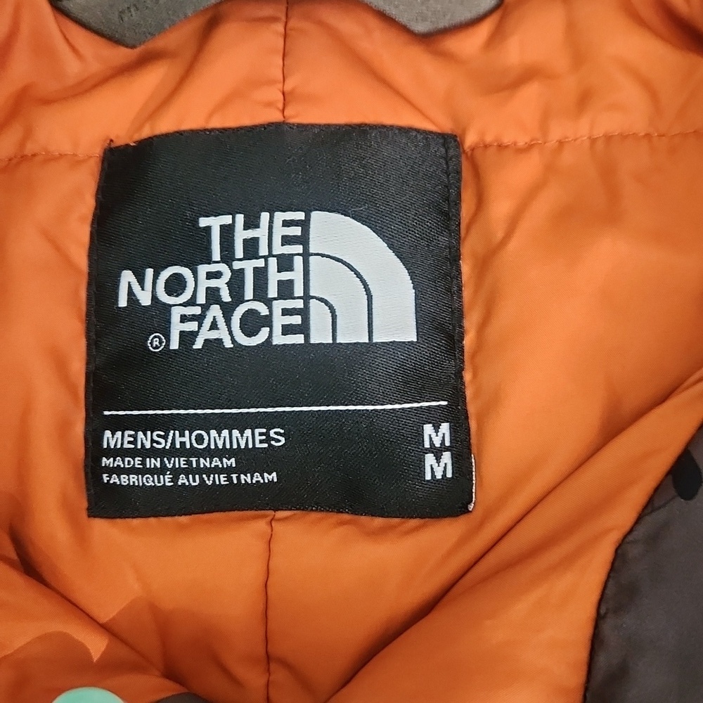 The North Face Green Camoflauge Zip Front Lightweight Mens Jacket - Picture 3 of 5